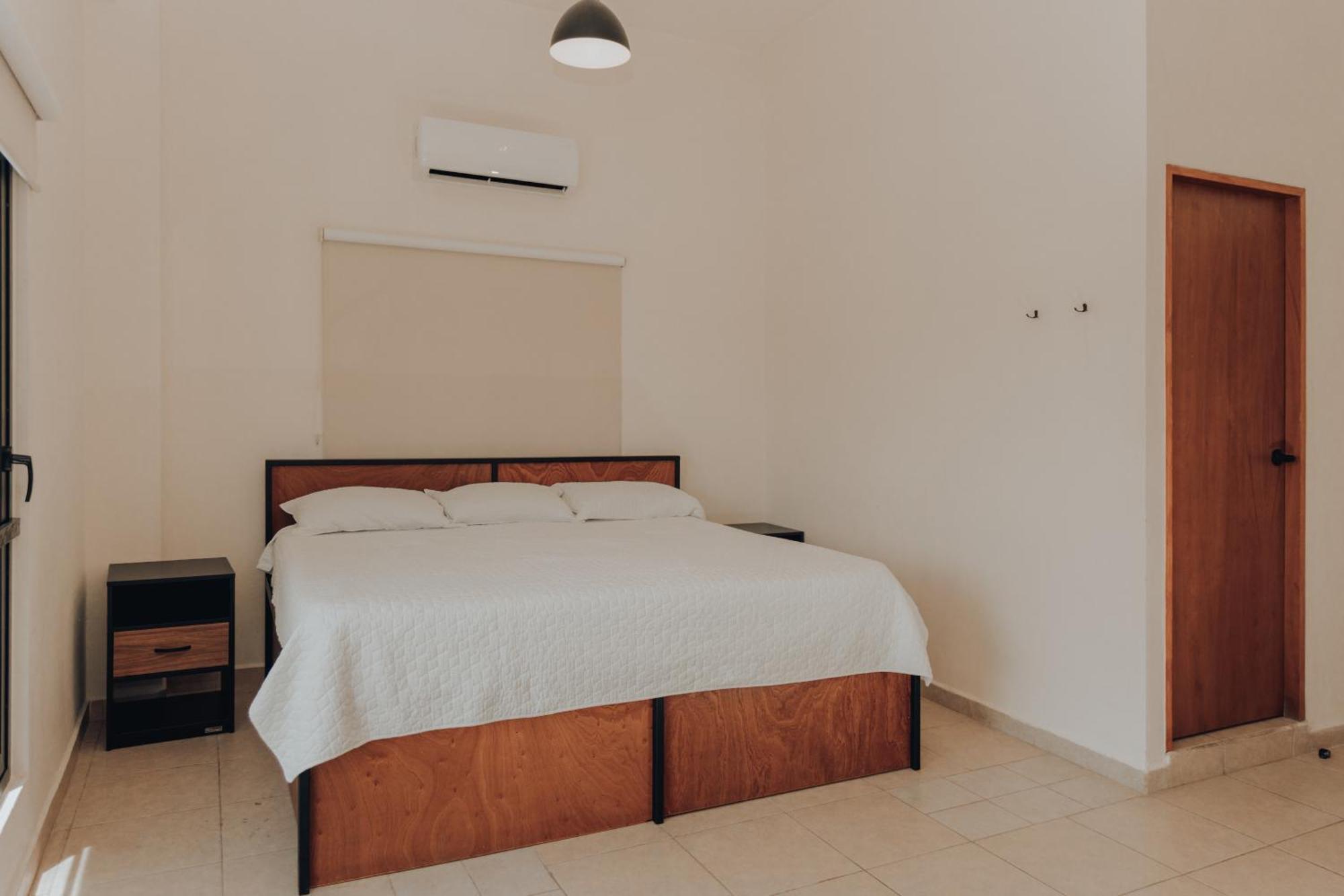 Caleta Hostel Rooftop & Pool カンクン エクステリア 写真