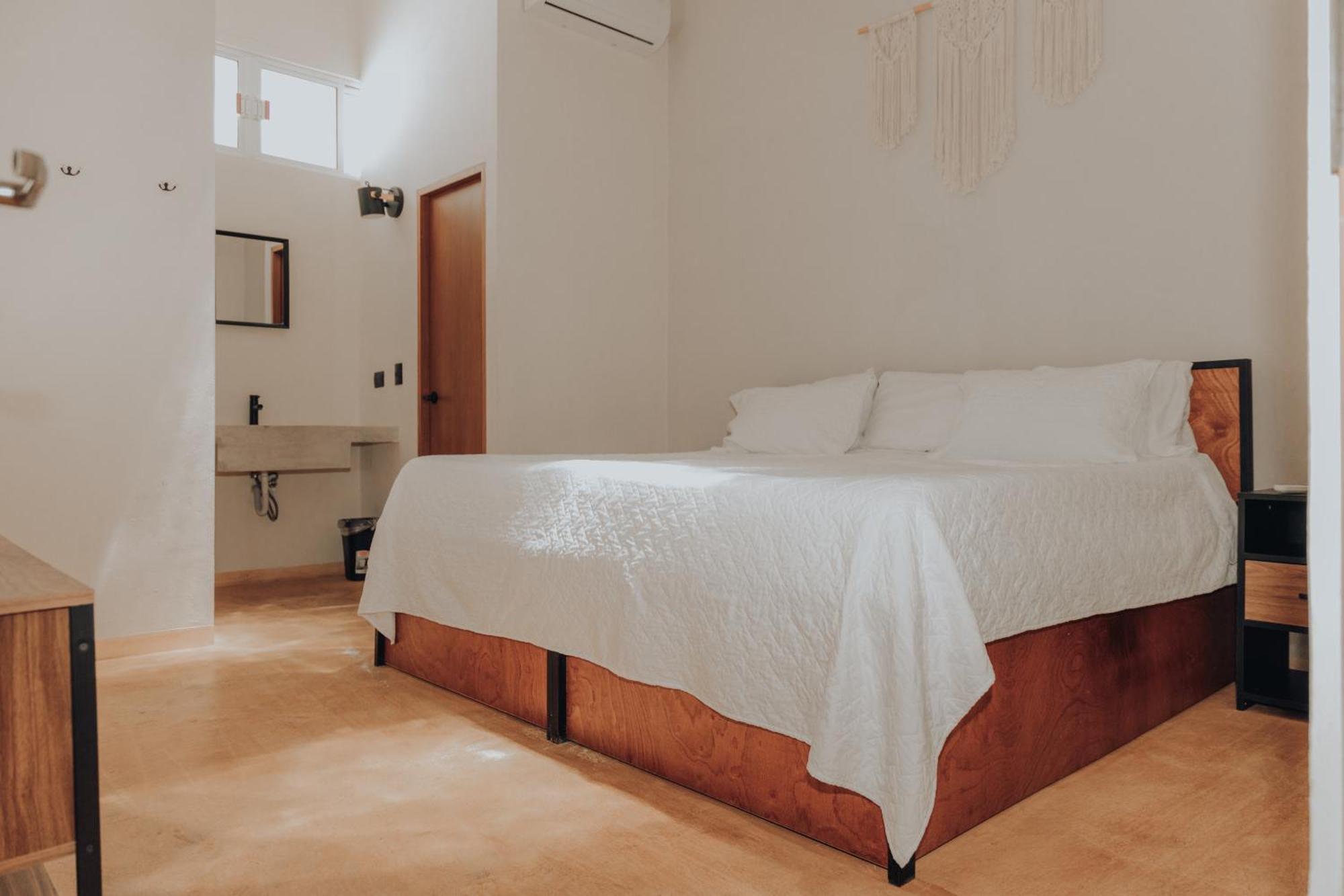 Caleta Hostel Rooftop & Pool カンクン エクステリア 写真